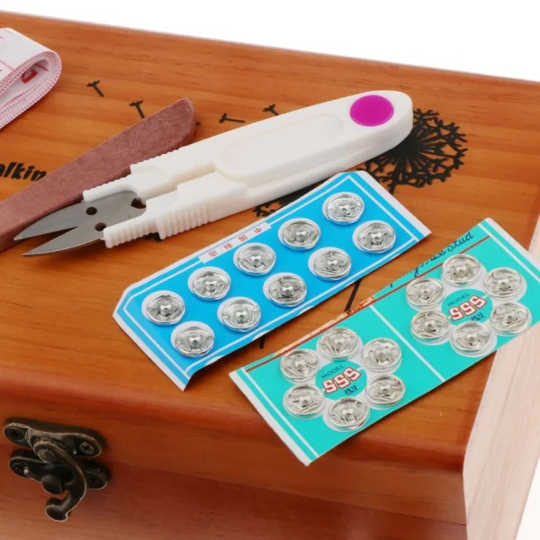 Marque Generique Kit De Couture Professionnel Avec Fils De Boîte En Bois Aiguilles Acc… 6