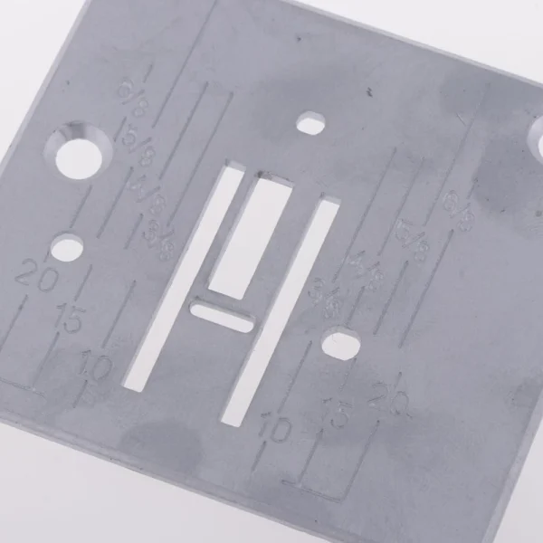 Marque Generique Plaque Universelle à Aiguille Pour Machines à Coudre Domestiques 4